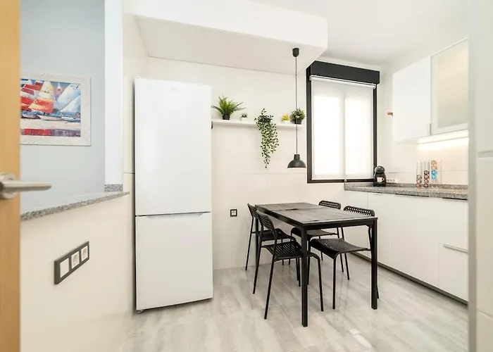 -Malagasunapts- Stylish City Centre Pool&Parking
