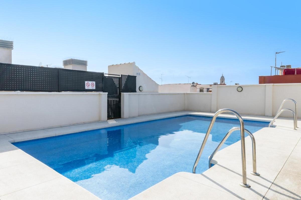-malagasunapts- Stylish Centre Pool&parking Apartment *